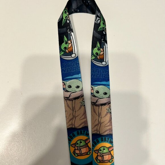 DISNEY’s Star Wars The Mandalorian “Baby Yoda” Pin Trading Lanyard (BRAND NEW!)‎ - Picture 2 of 4
